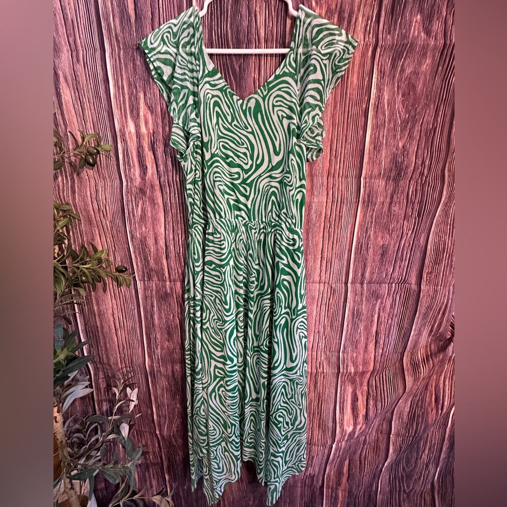 Harlow & Rose Green Patterned Top